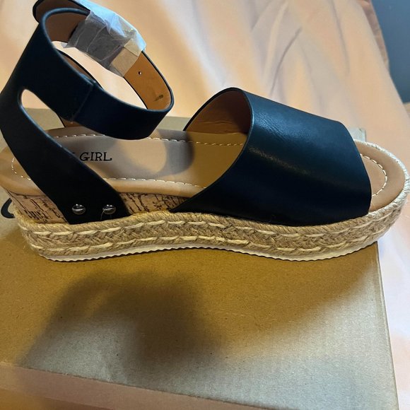 Shoes - Platform Ankle Strap Open Toe Sandal